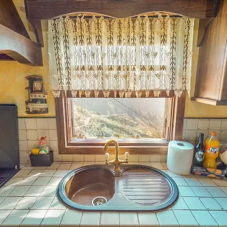 Chalet Villa Masca